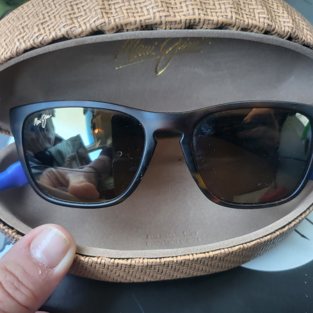 Maui Jim's